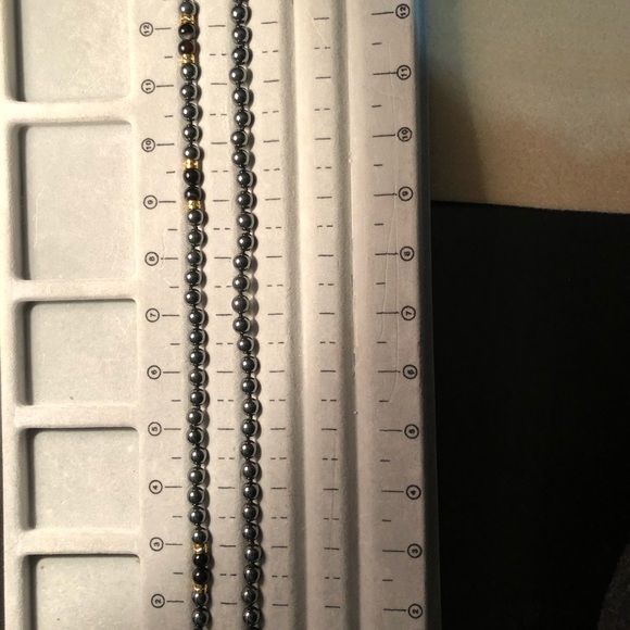 24” Hematite and onyx necklace - Picture 3 of 3